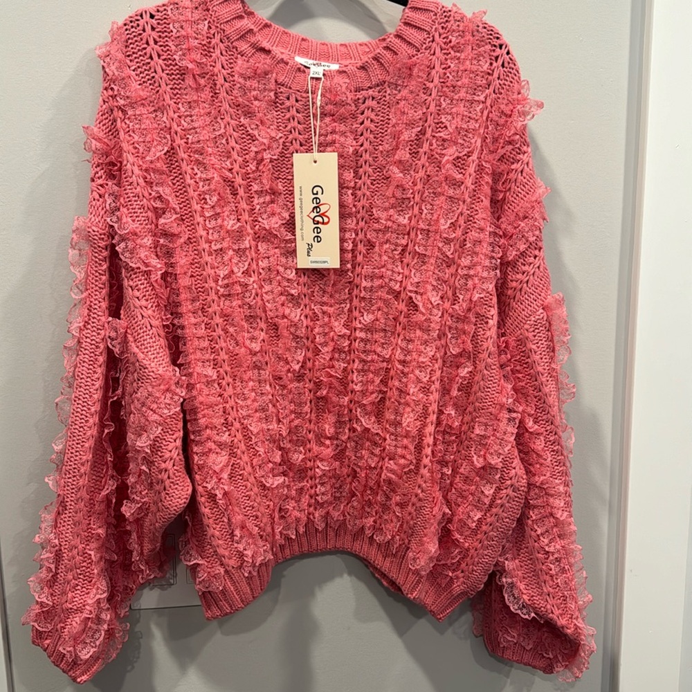 GeeGee Lacey Crewneck